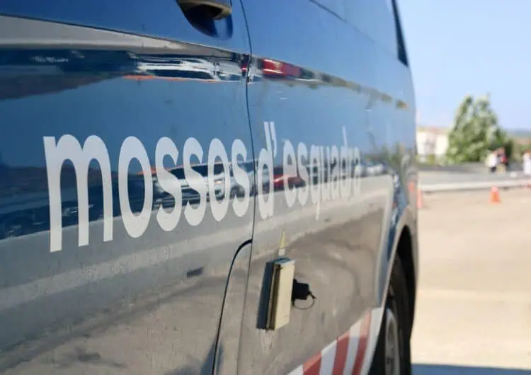 Mor una persona en una sortida de via a la C-12 a Balaguer
