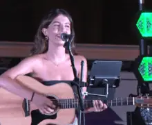 Maria Baró emociona el públic en una nova cita del ‘Música i Tapes’
