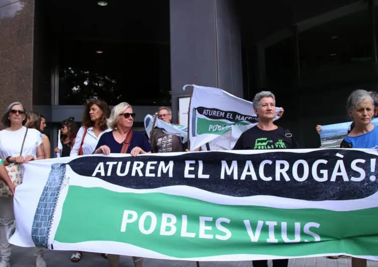 Pobles Vius porta la protesta contra la planta de biogàs de la Sentiu a les portes de Territori