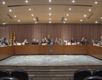 Unanimitat per la millora de l’atenció social a les escoles i per la defensa del model lingüístic català
