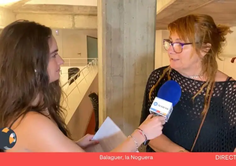 Connecta Lleida Pirineus: Un grup de petits i grans aprenen i realitzen el seu propi capgros per sortir a la cercavila de la Festa Major de Balaguer