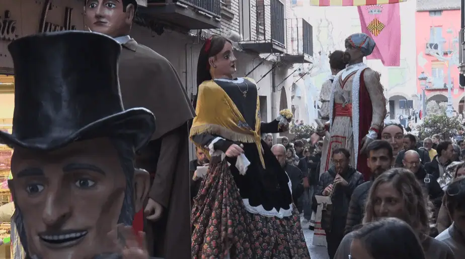 Balaguer encén l’ànima festiva amb el Seguici de Festa Major