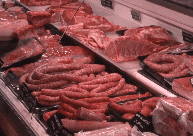 La campanya de Nadal a les carnisseries avança sense impactes per la pesta porcina africana