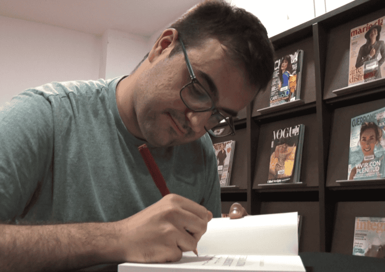 Edgar Cotes i Argelich obre un nou univers fantàstic amb ‘Etern, com el laberint’