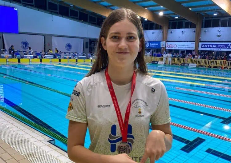 Dues medalles de Berta Sanmartín al Campionat de Catalunya Infantil de natació