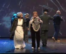 Tot a punt per obrir al teló amb ‘Bojos pel teatre’