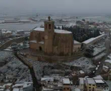 Balaguer es desperta amb la primera nevada en cinc anys