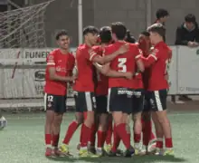 Cop de puny sobre la taula del CF Balaguer al Municipal