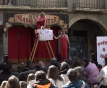 Els espectacles i les granes de gresca omplen els carrers del Centre Històric