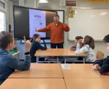 Connectar emocions, creativitat i paraules a través de la poesia