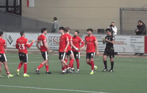 El Balaguer salva un punt amb deu homes davant la Pirinaica